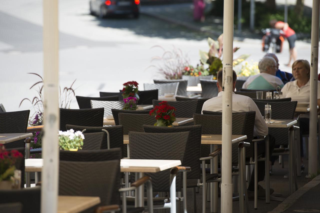 Hotel Restaurant Baeren Исни  Экстерьер фото